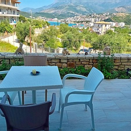 Artur Apartments Himare Esterno foto