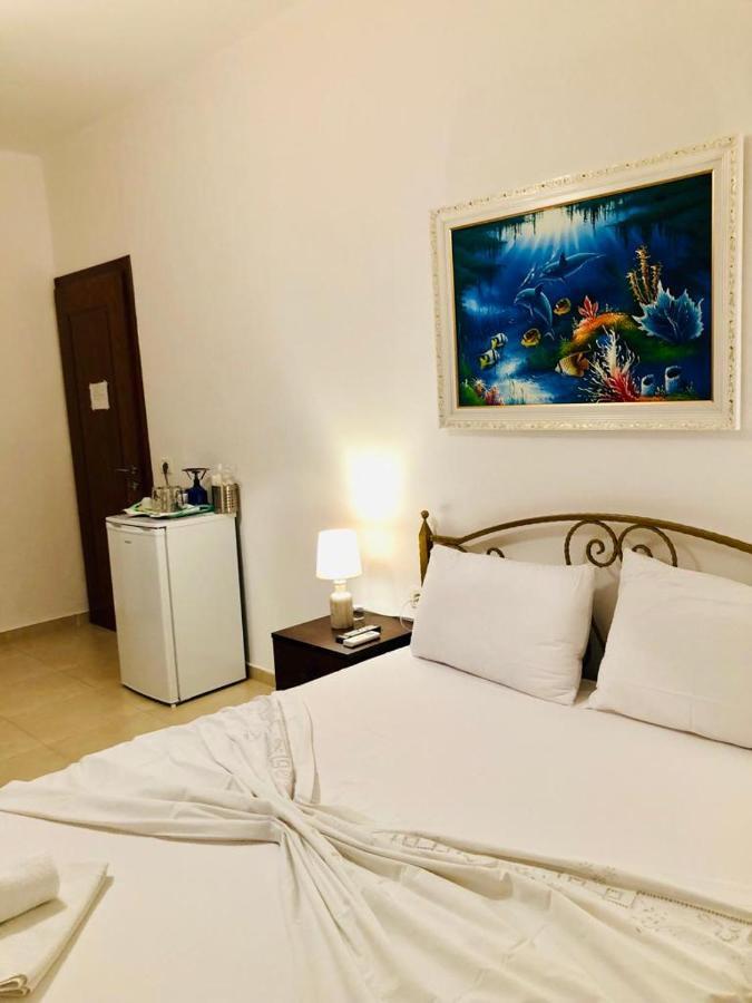 Artur Apartments Himare Esterno foto