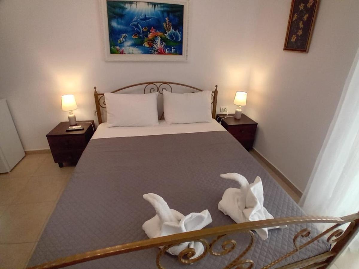 Artur Apartments Himare Esterno foto