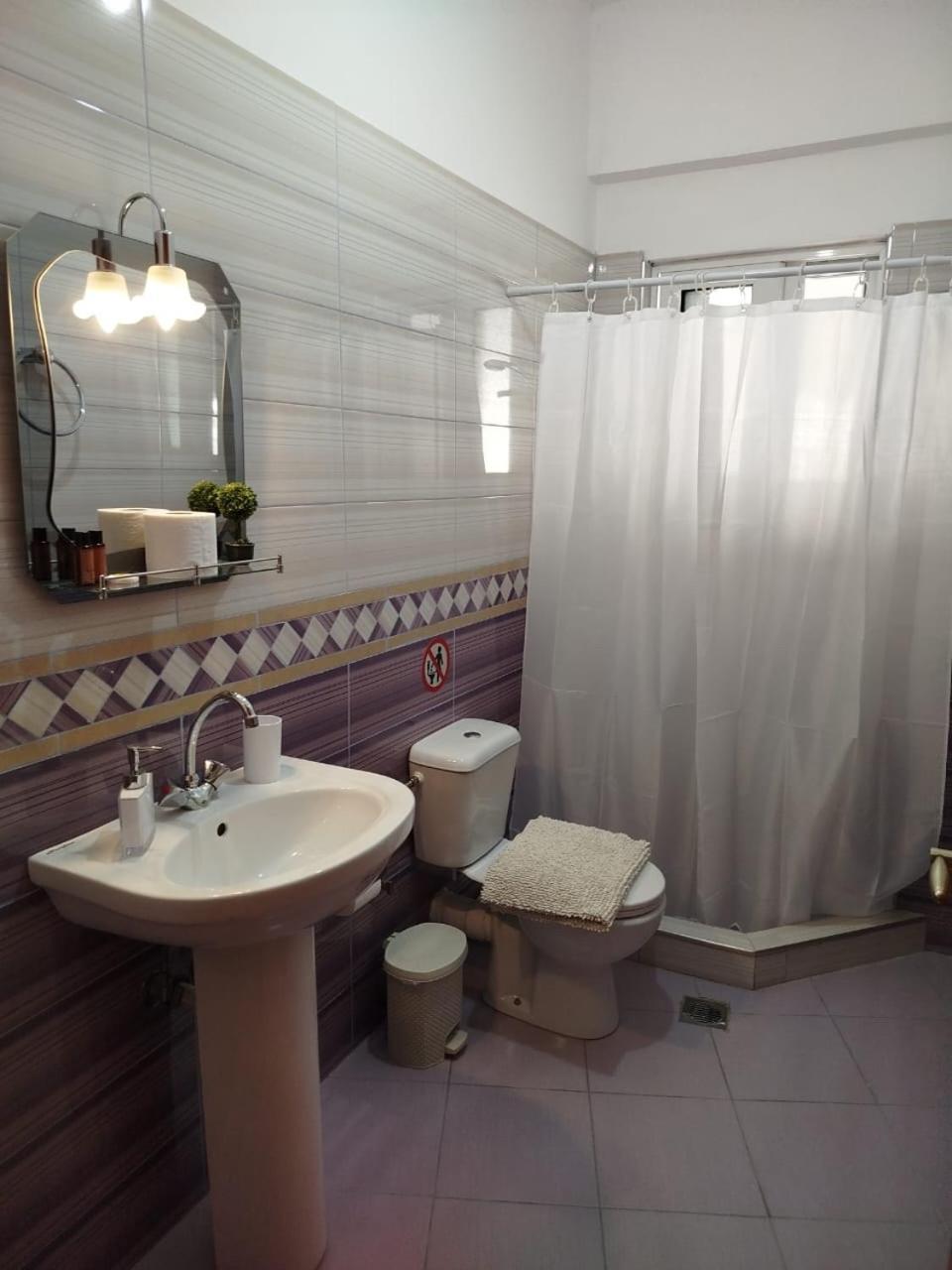 Artur Apartments Himare Esterno foto